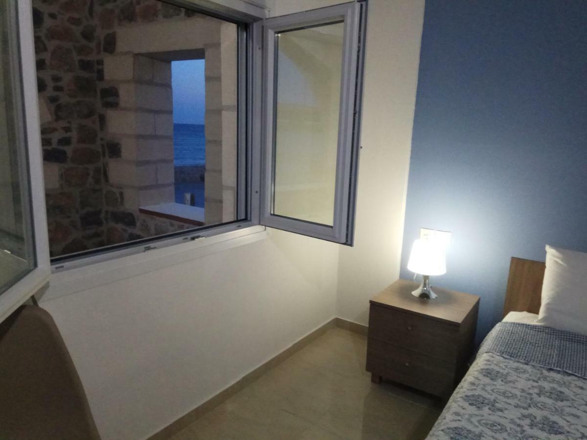 Zea Waves Apartments Kastri  Dış mekan fotoğraf